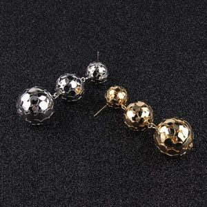 SILVER DISCO EARRINGS!